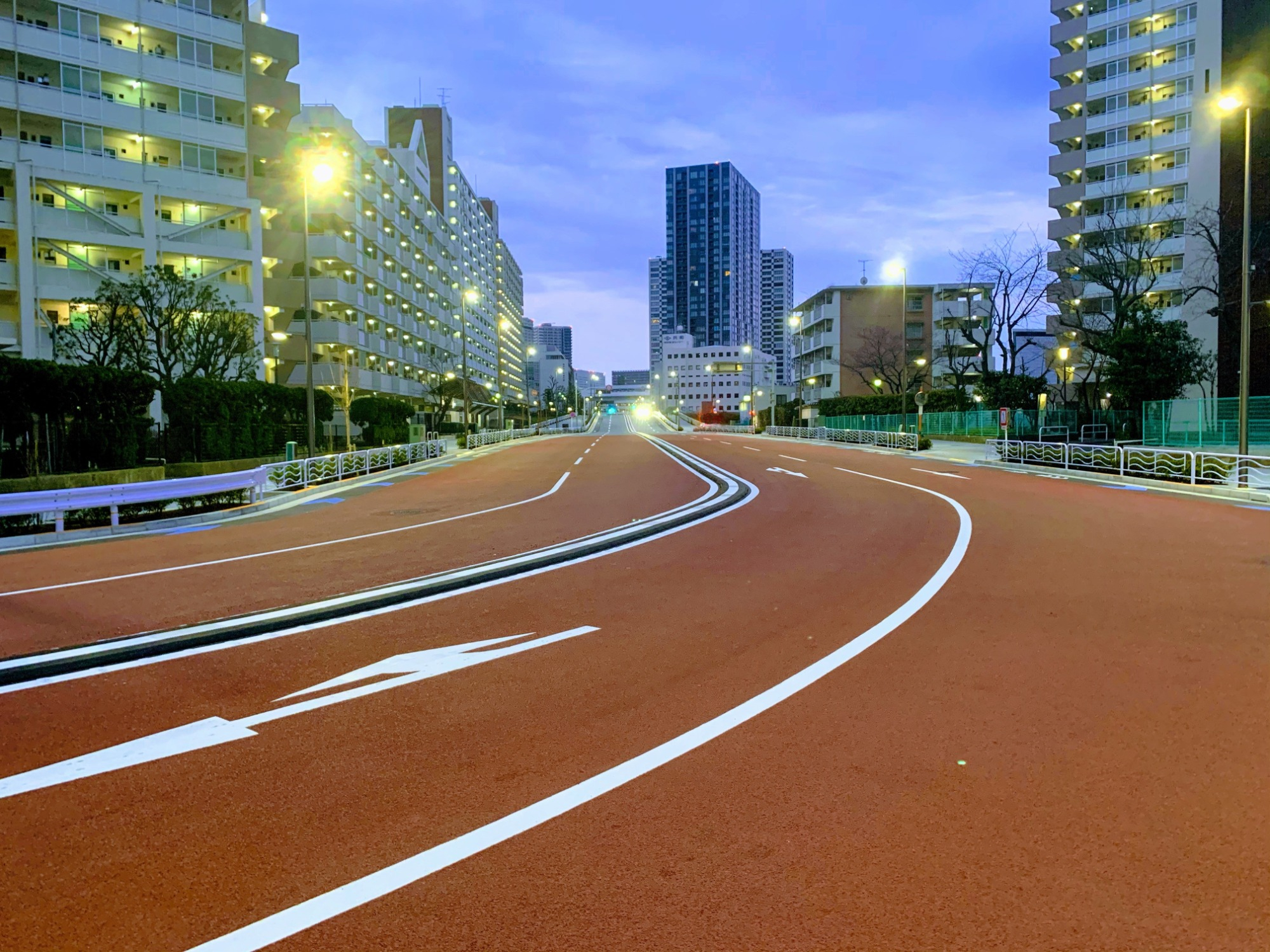 写真：道路工事のイメージ