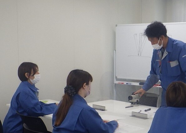写真：施工管理職　S.T.